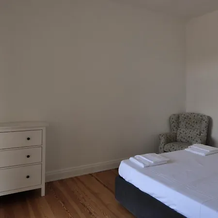 Valentine Apartment *